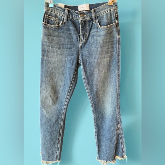 🆕Current Elliot The Fan Kick Jeans Frayed Flared Bottoms • Brush Color • Size 26 - Picture 1 of 5